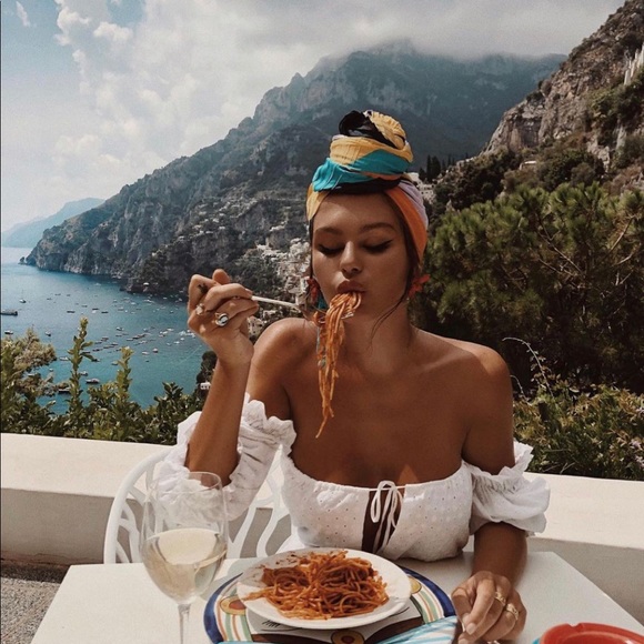 Meet your Posher, Kate - Picture 1 of 1